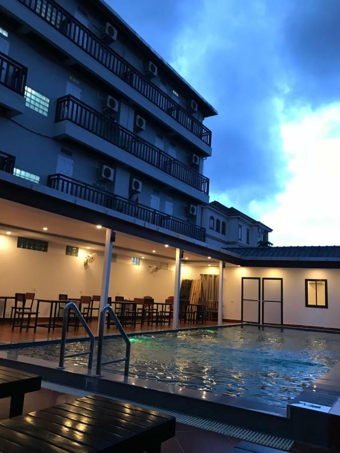 Jasmine Vangvieng Hotel Vang Vieng Exterior foto